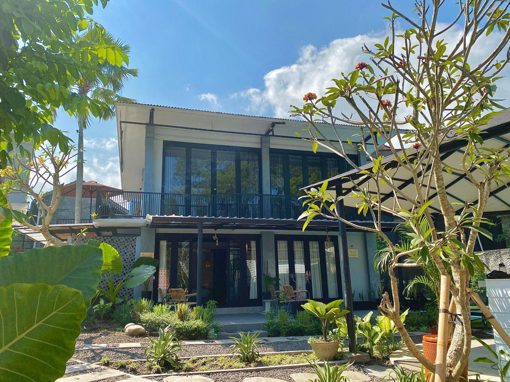 The Jungle Hostel Canggu Экстерьер фото
