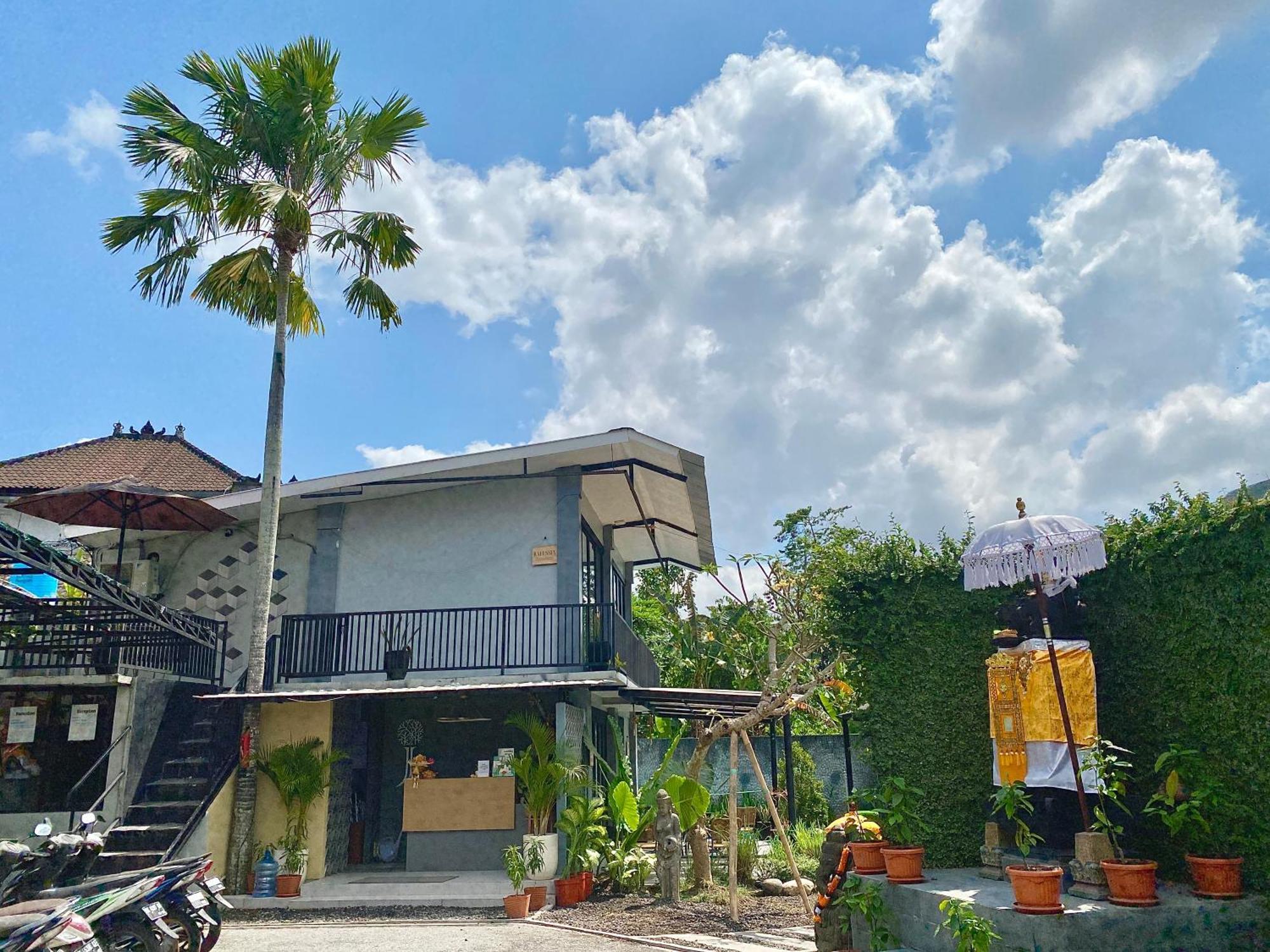 The Jungle Hostel Canggu Экстерьер фото