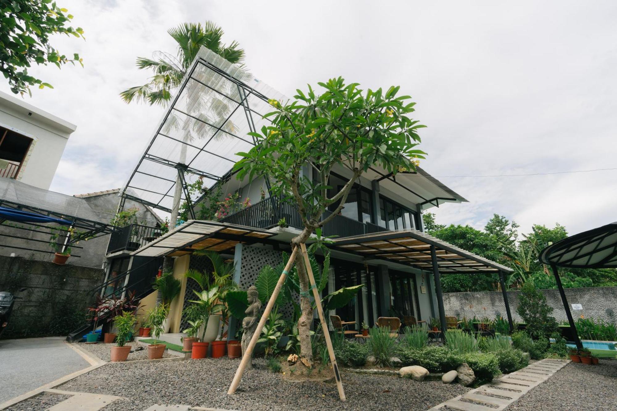 The Jungle Hostel Canggu Экстерьер фото