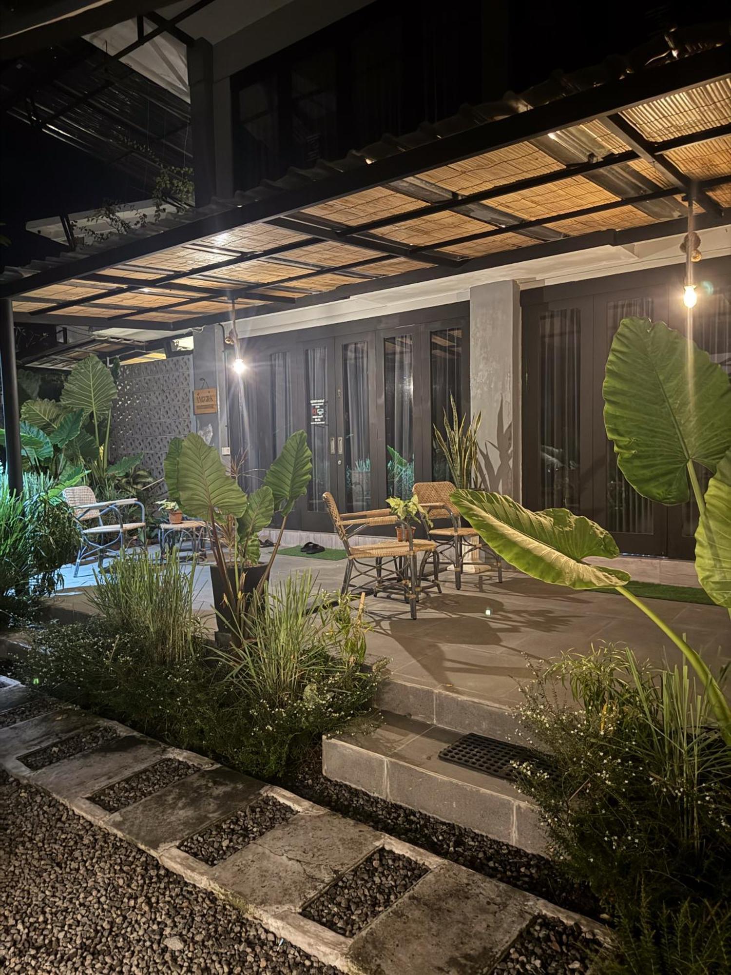 The Jungle Hostel Canggu Экстерьер фото