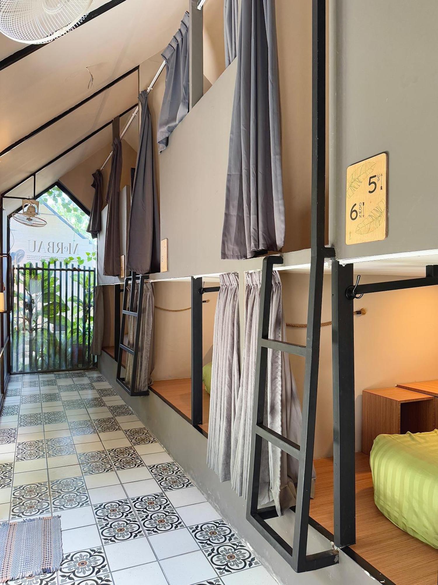 The Jungle Hostel Canggu Экстерьер фото